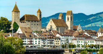 Smart City St.Gallen: ITrockt! Und die Vision des Stadtrats ( Foto: Adobe Stock - Leonid Andronov )