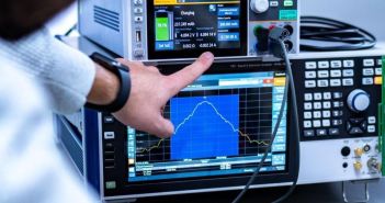 Rohde & Schwarz präsentiert innovativen HF-Wireless Power (Foto: Rohde & Schwarz)