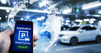 Smart Parking: Die intelligente Lösung für moderne Parkraumnutzung (Foto: AdobeStock - 247355101 Vittaya_25)